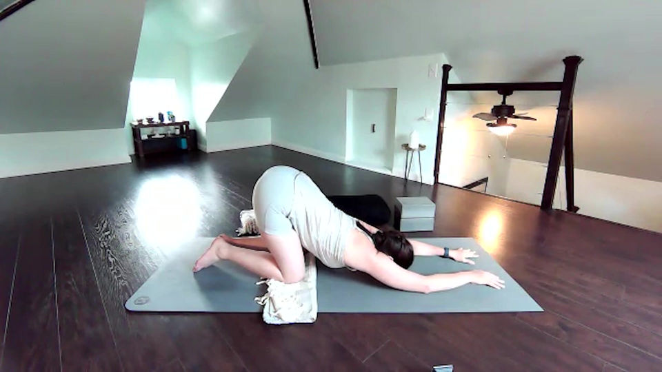 Yin Yoga | Grounded